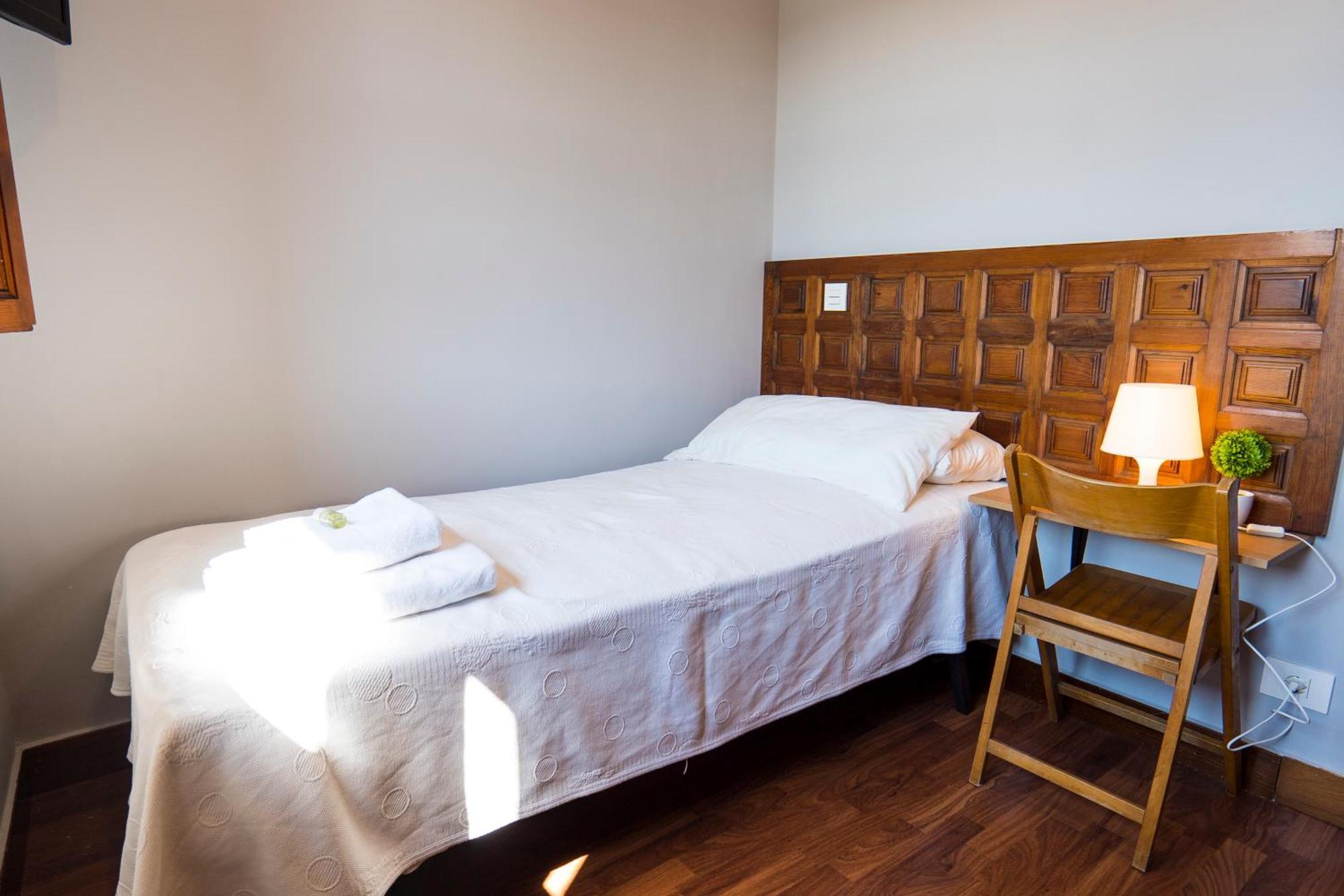 Paratene Ostatu Habitaciones Эрандио Экстерьер фото